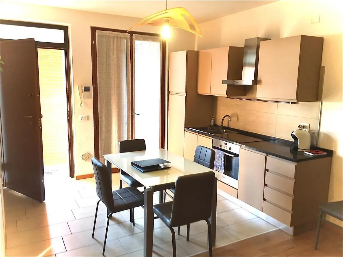 Apt 23 Residence Delle Rose Peschiera del Garda 0*,  Italy